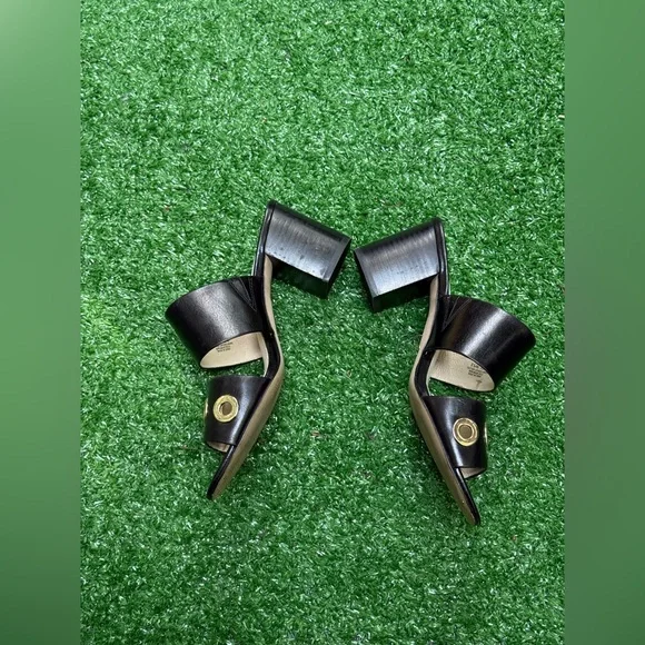 Louise et Cie Women's Kamea Grommet Embellished Black Sandals Size 8.5 - Picture 11 of 13